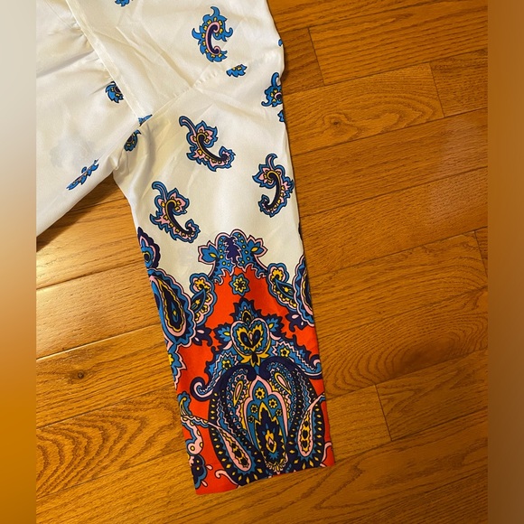 Abstract 1960s inspired dress - Picture 6 of 16